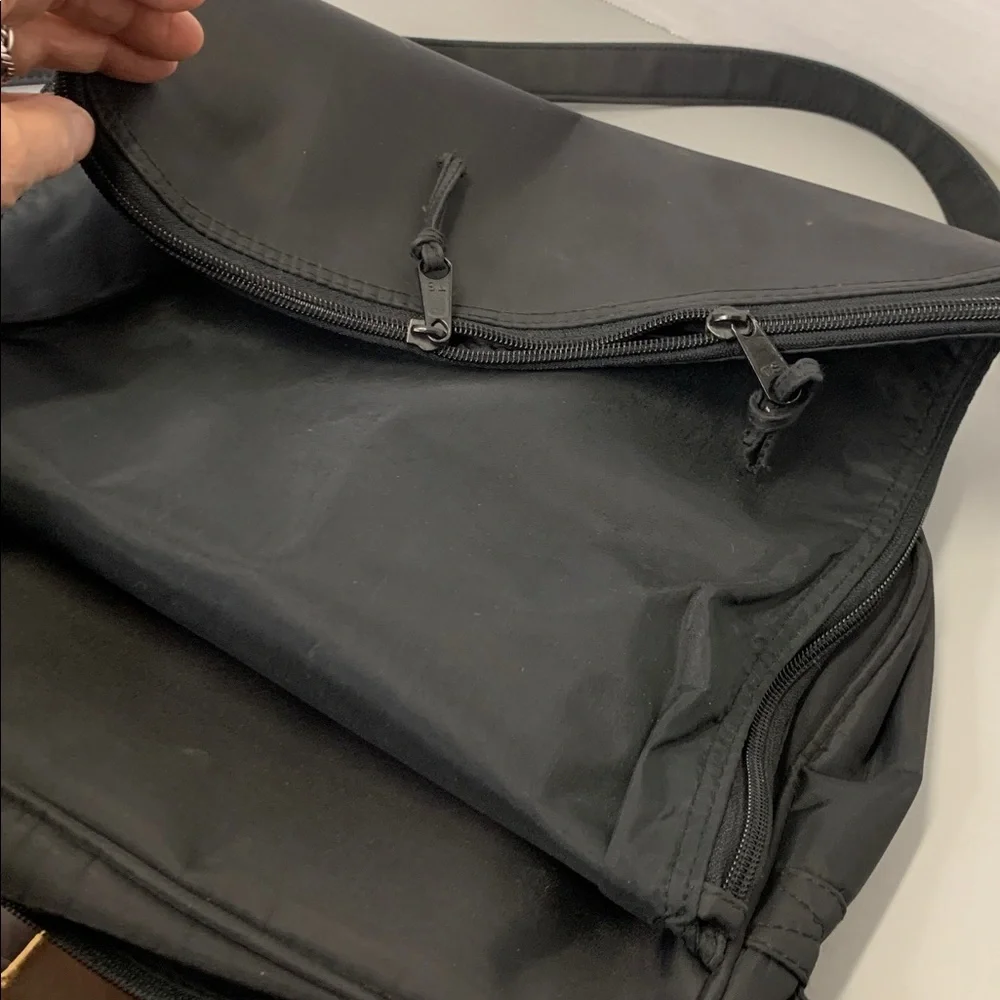 NEW YORK STYLE Classic Messenger Bag
